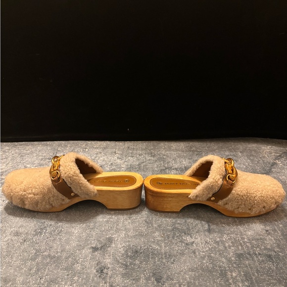 Tory Burch Jessa Clogs - Real Sheep Fur - Picture 5 of 10